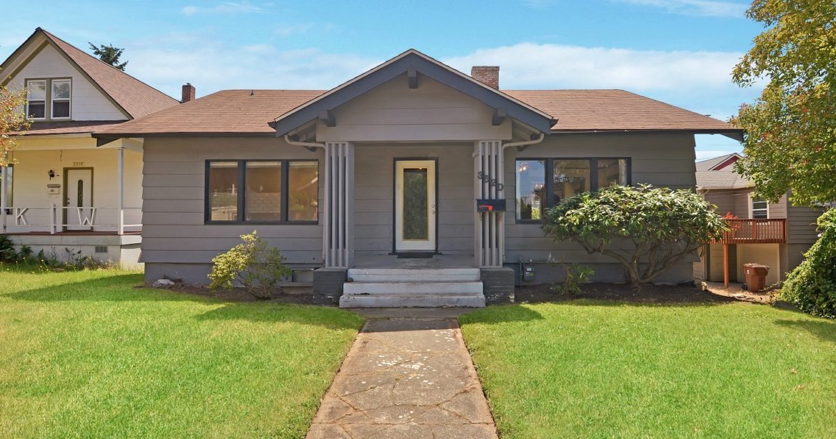 North Craftsman Windermere Abode