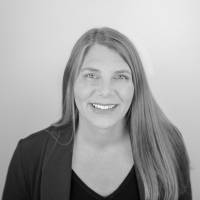 Professional Headshot of Erin Farquhar