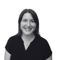 Professional Headshot of Victoria Stoughton