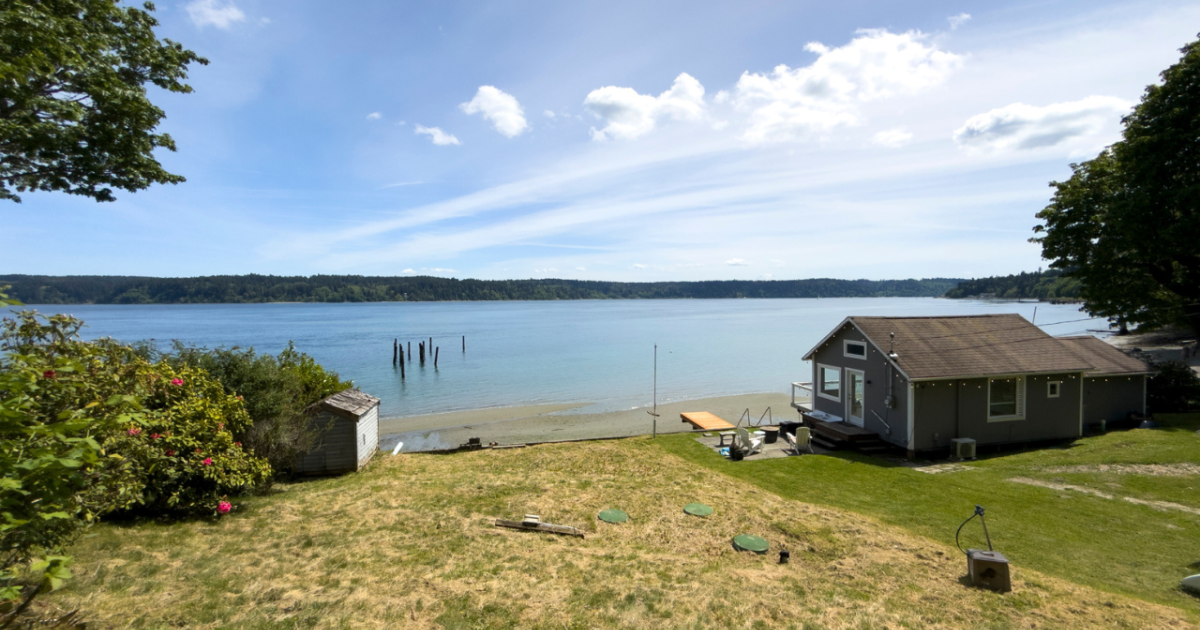 Waterfront Lot Dreams - Windermere Abode